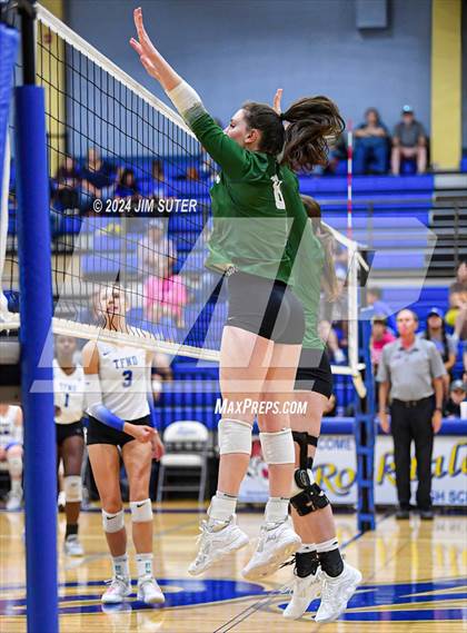 Thumbnail 2 in Rockdale vs Franklin photogallery.