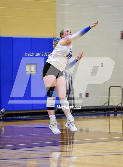 Thumbnail 3 in Rockdale vs Franklin photogallery.