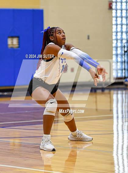 Thumbnail 3 in Rockdale vs Franklin photogallery.