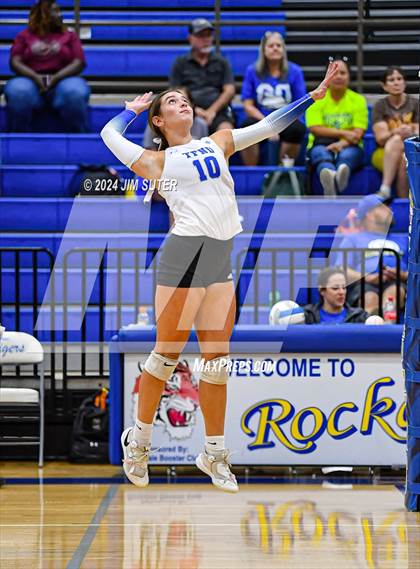 Thumbnail 3 in Rockdale vs Franklin photogallery.