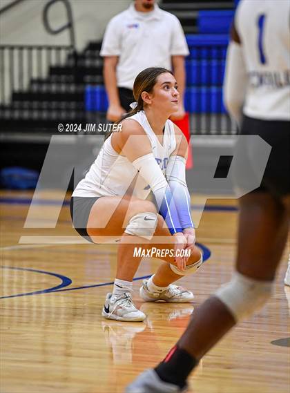 Thumbnail 1 in Rockdale vs Franklin photogallery.