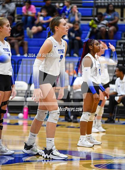 Thumbnail 3 in Rockdale vs Franklin photogallery.