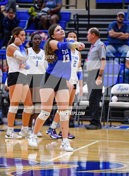 Thumbnail 2 in Rockdale vs Franklin photogallery.
