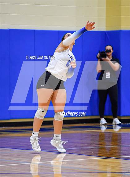 Thumbnail 2 in Rockdale vs Franklin photogallery.