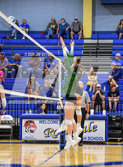 Thumbnail 1 in Rockdale vs Franklin photogallery.