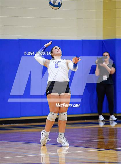 Thumbnail 3 in Rockdale vs Franklin photogallery.