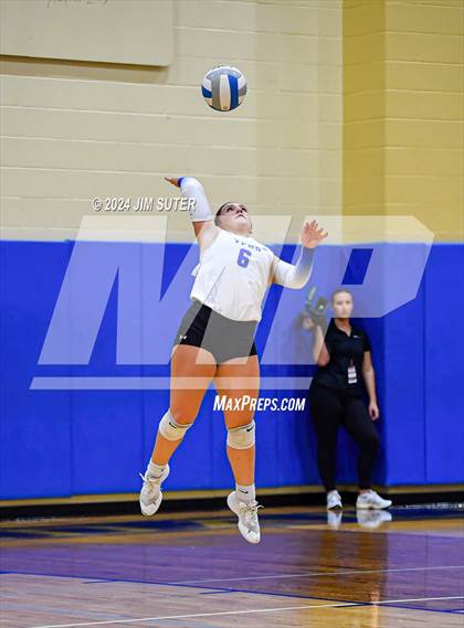 Thumbnail 1 in Rockdale vs Franklin photogallery.