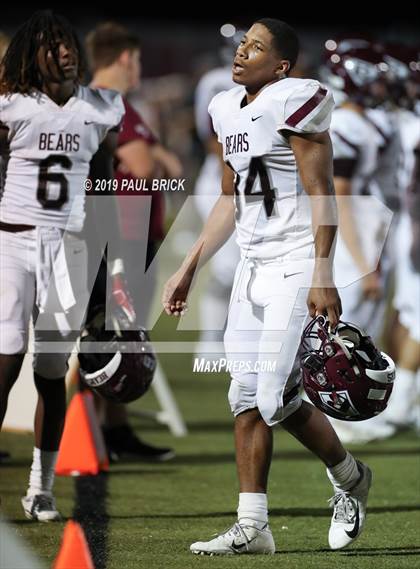 Thumbnail 2 in Cedar Creek vs Bastrop photogallery.