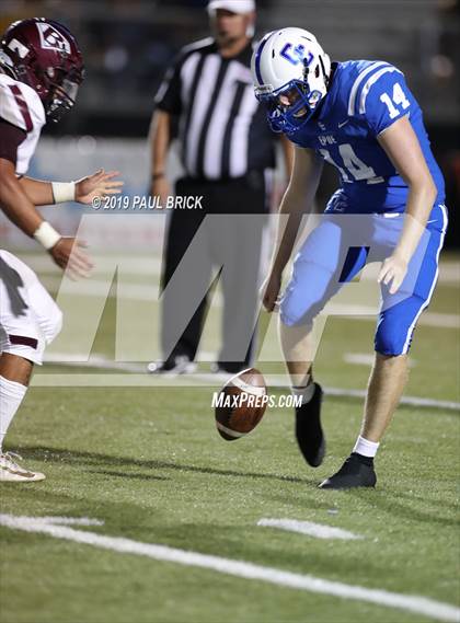 Thumbnail 1 in Cedar Creek vs Bastrop photogallery.
