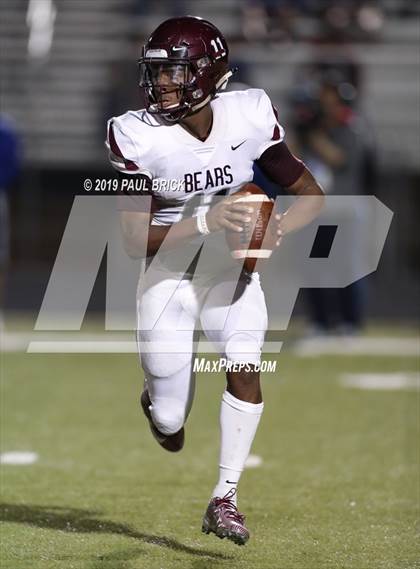 Thumbnail 2 in Cedar Creek vs Bastrop photogallery.