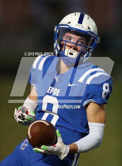 Thumbnail 1 in Cedar Creek vs Bastrop photogallery.
