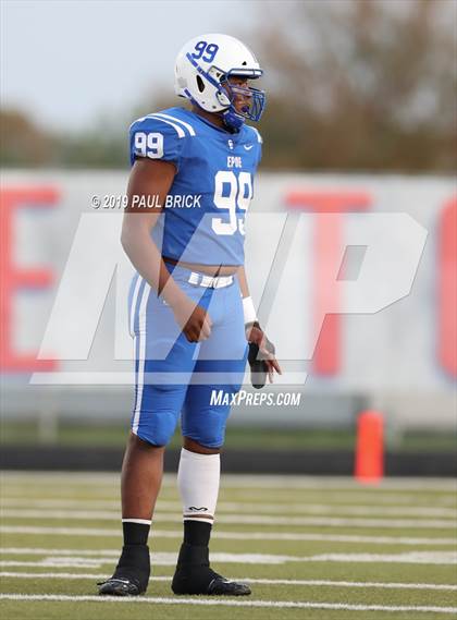 Thumbnail 2 in Cedar Creek vs Bastrop photogallery.