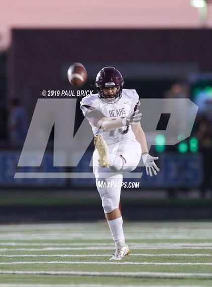 Thumbnail 1 in Cedar Creek vs Bastrop photogallery.