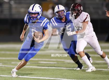 Thumbnail 2 in Cedar Creek vs Bastrop photogallery.