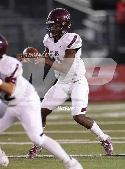 Thumbnail 2 in Cedar Creek vs Bastrop photogallery.