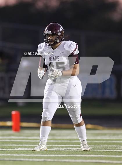 Thumbnail 3 in Cedar Creek vs Bastrop photogallery.