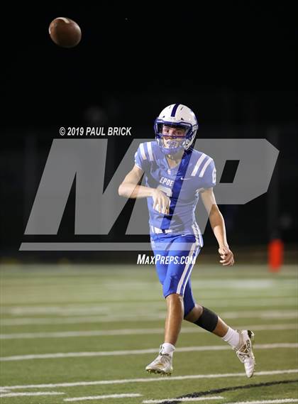 Thumbnail 1 in Cedar Creek vs Bastrop photogallery.