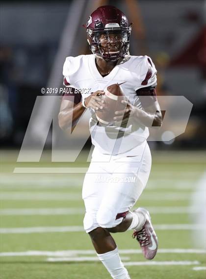 Thumbnail 1 in Cedar Creek vs Bastrop photogallery.