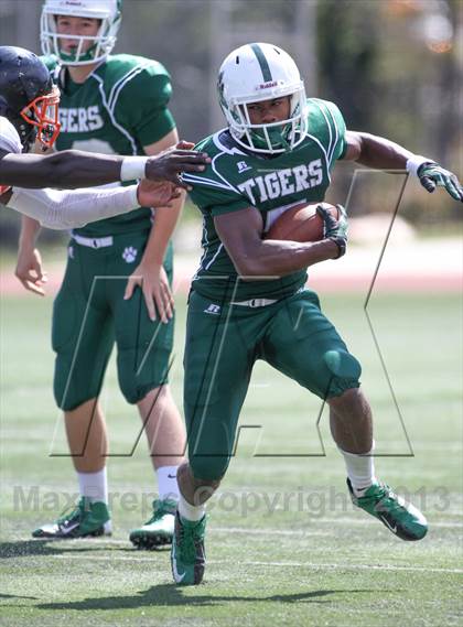 Thumbnail 1 in DuVal vs Wilson photogallery.