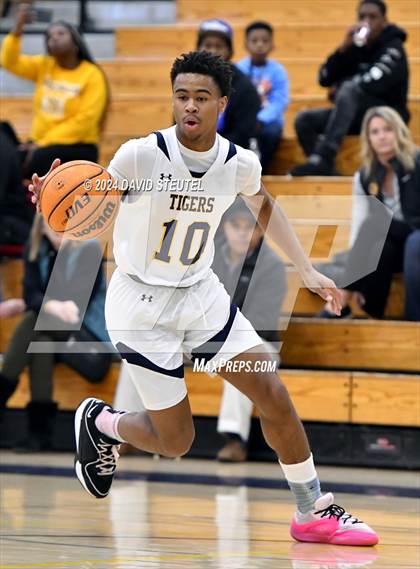 Thumbnail 1 in Woodcreek @ Inderkum photogallery.