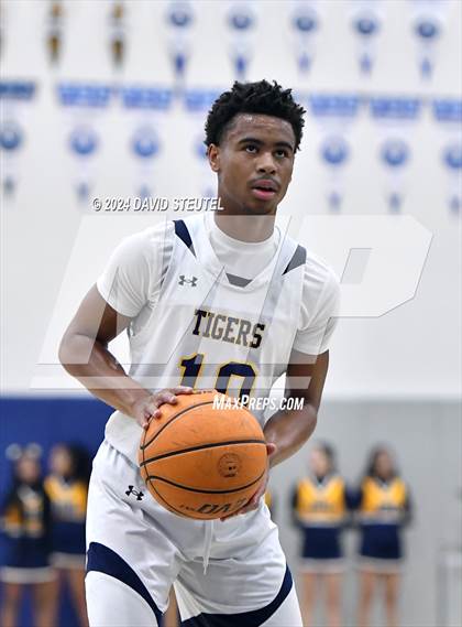 Thumbnail 1 in Woodcreek @ Inderkum photogallery.
