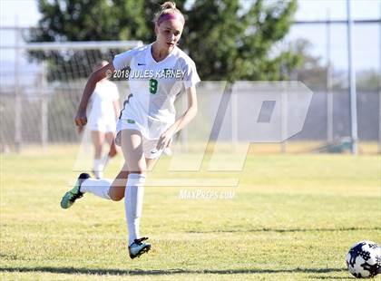 Thumbnail 1 in Green Valley vs Spring Valley photogallery.
