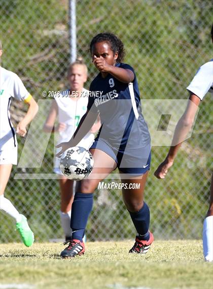 Thumbnail 3 in Green Valley vs Spring Valley photogallery.