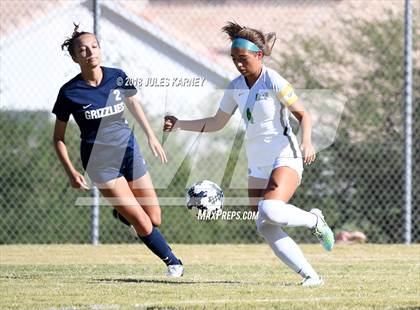 Thumbnail 2 in Green Valley vs Spring Valley photogallery.