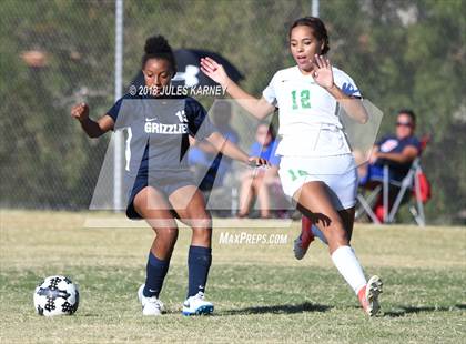 Thumbnail 1 in Green Valley vs Spring Valley photogallery.