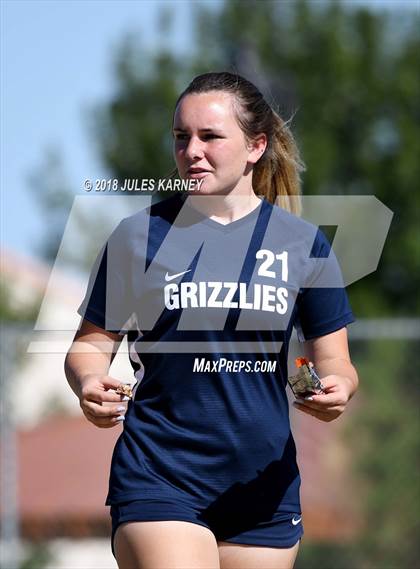 Thumbnail 1 in Green Valley vs Spring Valley photogallery.