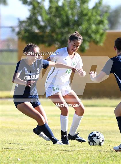 Thumbnail 1 in Green Valley vs Spring Valley photogallery.