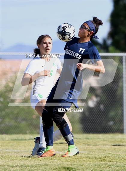 Thumbnail 3 in Green Valley vs Spring Valley photogallery.