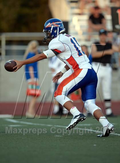 Thumbnail 2 in Westlake vs. Granite Bay (Battle for Veterans) photogallery.