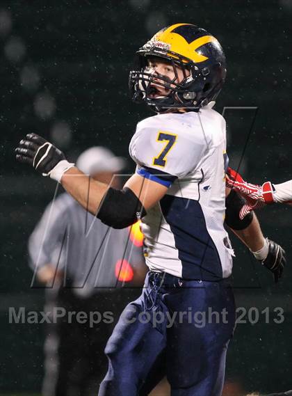 Thumbnail 3 in Tioga vs. Randolph (NYSPHSAA Class D Semifinal) photogallery.