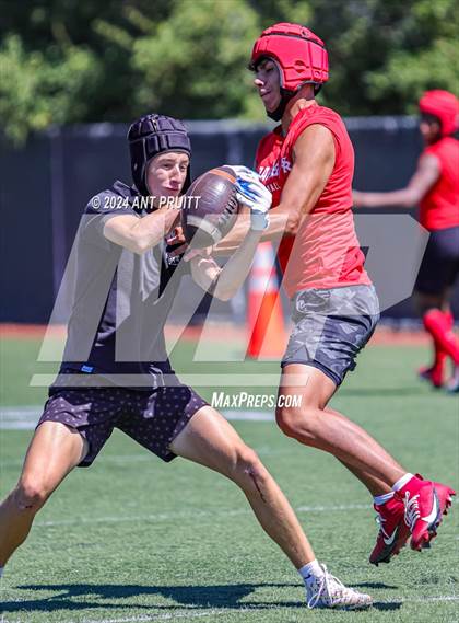 Thumbnail 2 in Analy vs San Rafael (D1 Bound Academy 7 on 7 Tournament) photogallery.