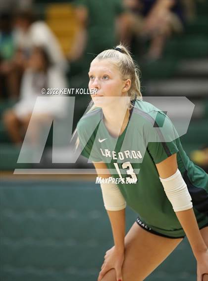 Thumbnail 1 in Oxford vs. Lake Orion photogallery.