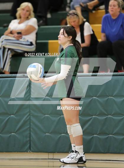 Thumbnail 3 in Oxford vs. Lake Orion photogallery.
