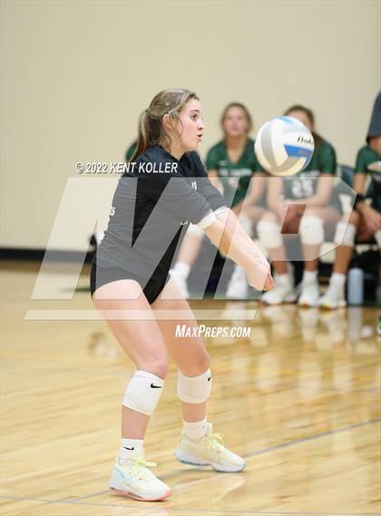 Thumbnail 1 in Oxford vs. Lake Orion photogallery.