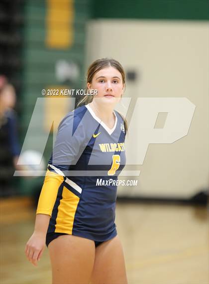 Thumbnail 2 in Oxford vs. Lake Orion photogallery.