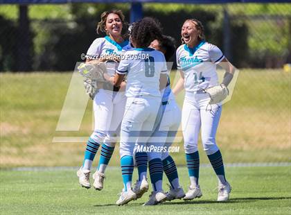Thumbnail 3 in Mission Prep vs. Orange Cove (CIF CS Division IV Championship) photogallery.
