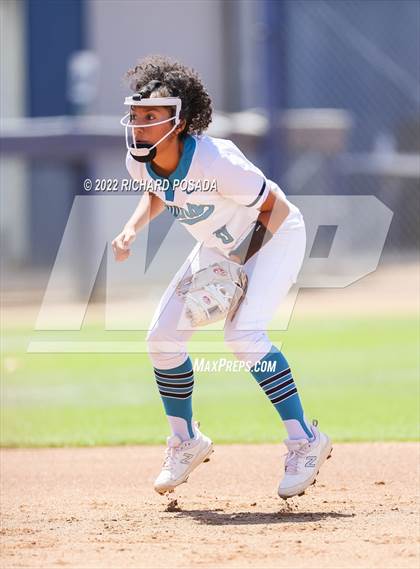 Thumbnail 3 in Mission Prep vs. Orange Cove (CIF CS Division IV Championship) photogallery.