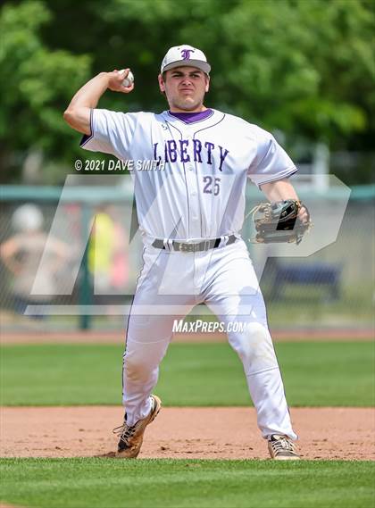 Thumbnail 1 in Clear Creek-Amana vs. Liberty @ Solon High School photogallery.