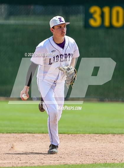 Thumbnail 2 in Clear Creek-Amana vs. Liberty @ Solon High School photogallery.