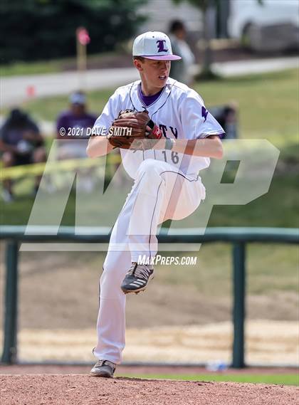 Thumbnail 3 in Clear Creek-Amana vs. Liberty @ Solon High School photogallery.