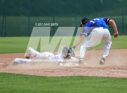 Thumbnail 1 in Clear Creek-Amana vs. Liberty @ Solon High School photogallery.