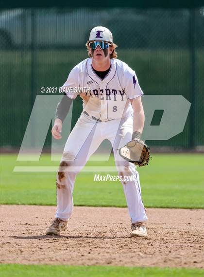 Thumbnail 1 in Clear Creek-Amana vs. Liberty @ Solon High School photogallery.