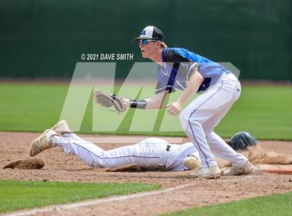 Thumbnail 2 in Clear Creek-Amana vs. Liberty @ Solon High School photogallery.