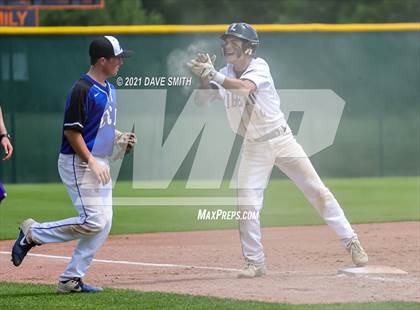 Thumbnail 1 in Clear Creek-Amana vs. Liberty @ Solon High School photogallery.