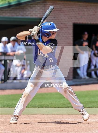 Thumbnail 3 in Clear Creek-Amana vs. Liberty @ Solon High School photogallery.