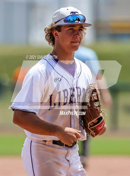 Thumbnail 2 in Clear Creek-Amana vs. Liberty @ Solon High School photogallery.